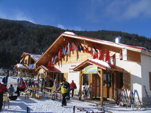 Bansko snow bars
