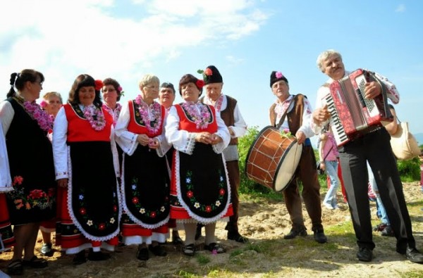 Bulgarian rose picking